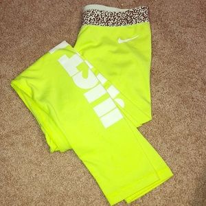 Nike Leggings Neon (Just do it on leg)